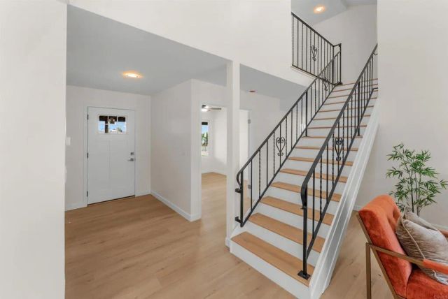968 Highland Dr, Vista, CA 92083