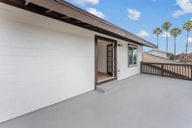 968 Highland Dr, Vista, CA 92083