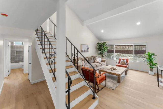968 Highland Dr, Vista, CA 92083