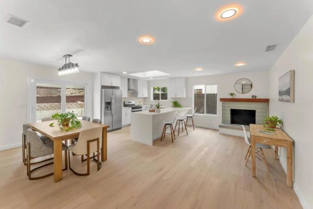 968 Highland Dr, Vista, CA 92083