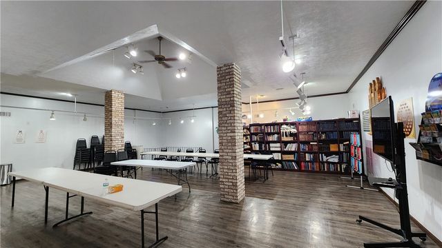 2715 Mosside Blvd, Monroeville, PA 15146