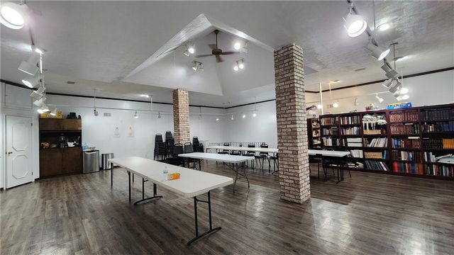 2715 Mosside Blvd, Monroeville, PA 15146