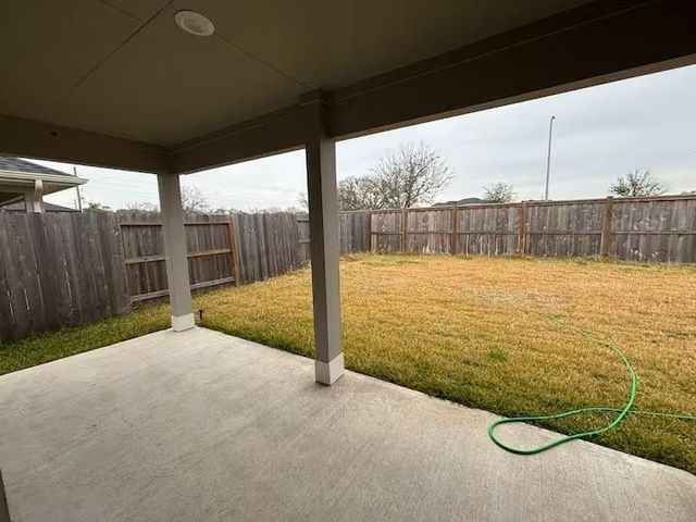 4915 Oakwood Drive, Fresno, TX 77545
