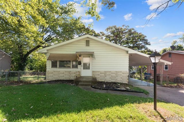610 Superior Drive, Ferguson, MO 63135