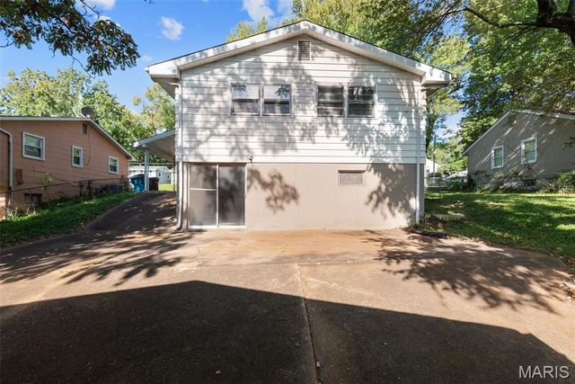 610 Superior Drive, Ferguson, MO 63135