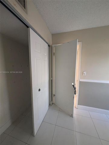 3720 N Pine Island Road 136, Sunrise, FL 33351