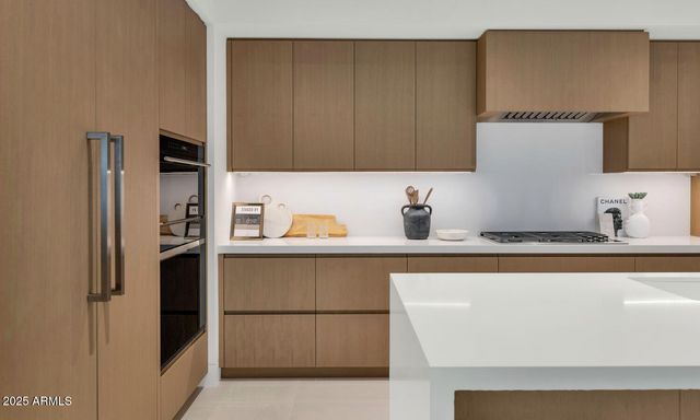 6587 N PALMERAIE Boulevard 2007, Paradise Valley, AZ 85253