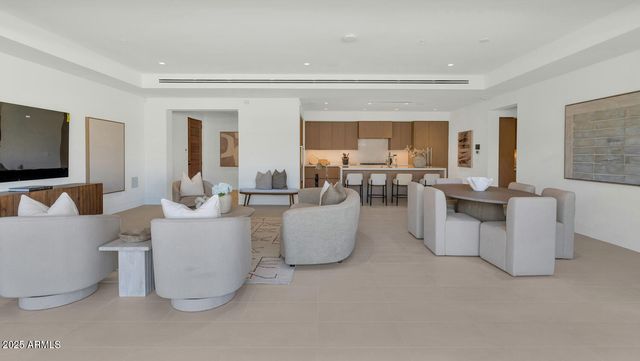 6587 N PALMERAIE Boulevard 2007, Paradise Valley, AZ 85253