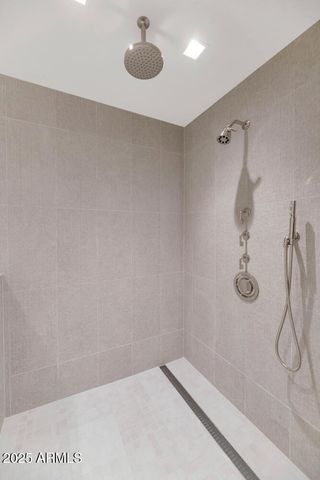 6587 N PALMERAIE Boulevard 2007, Paradise Valley, AZ 85253