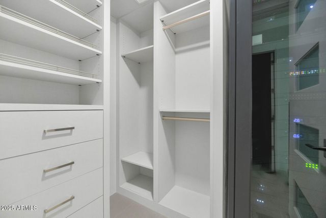 6587 N PALMERAIE Boulevard 2007, Paradise Valley, AZ 85253