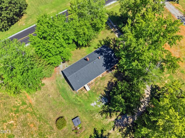 3048 Nc-62, Liberty, NC 27298