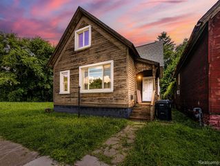 463 S Junction Street, Detroit, MI 48209