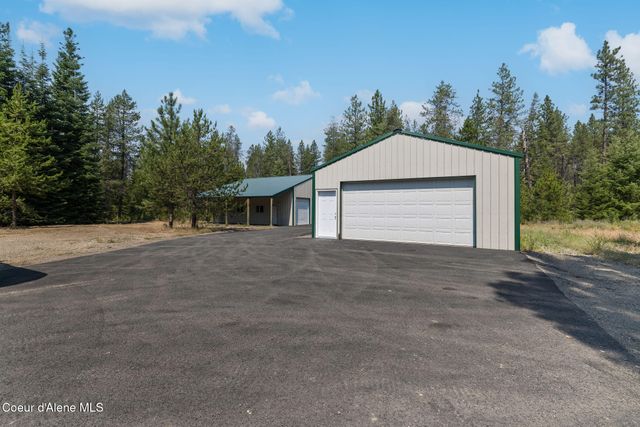 2721 W Seasons RD, Athol, ID 83801