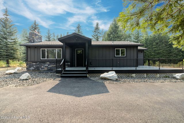 2721 W Seasons RD, Athol, ID 83801