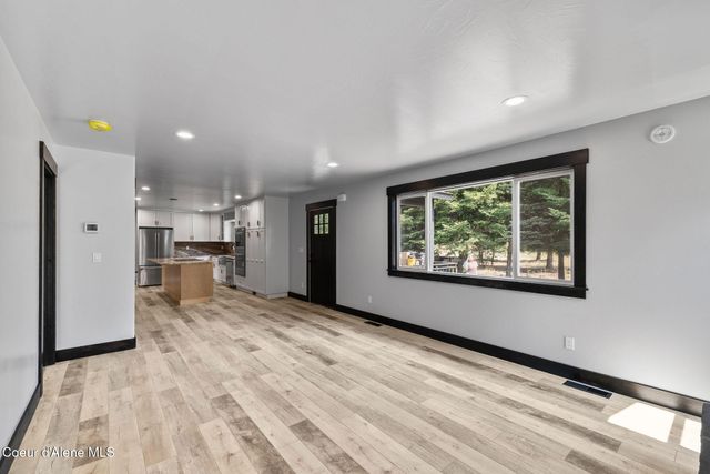 2721 W Seasons RD, Athol, ID 83801