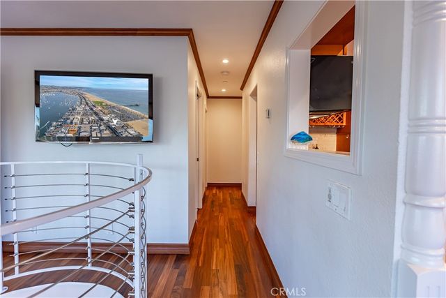 417 E Balboa Boulevard, Newport Beach, CA 92661