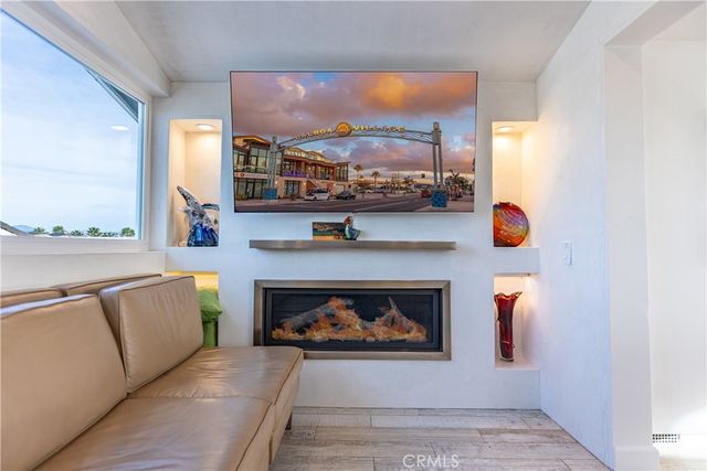 417 E Balboa Boulevard, Newport Beach, CA 92661