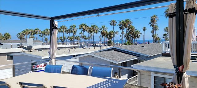 417 E Balboa Boulevard, Newport Beach, CA 92661