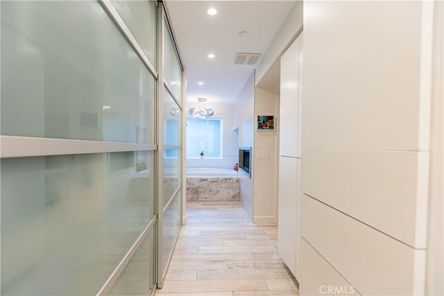 417 E Balboa Boulevard, Newport Beach, CA 92661