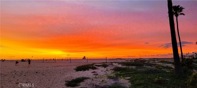 417 E Balboa Boulevard, Newport Beach, CA 92661