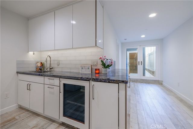 417 E Balboa Boulevard, Newport Beach, CA 92661