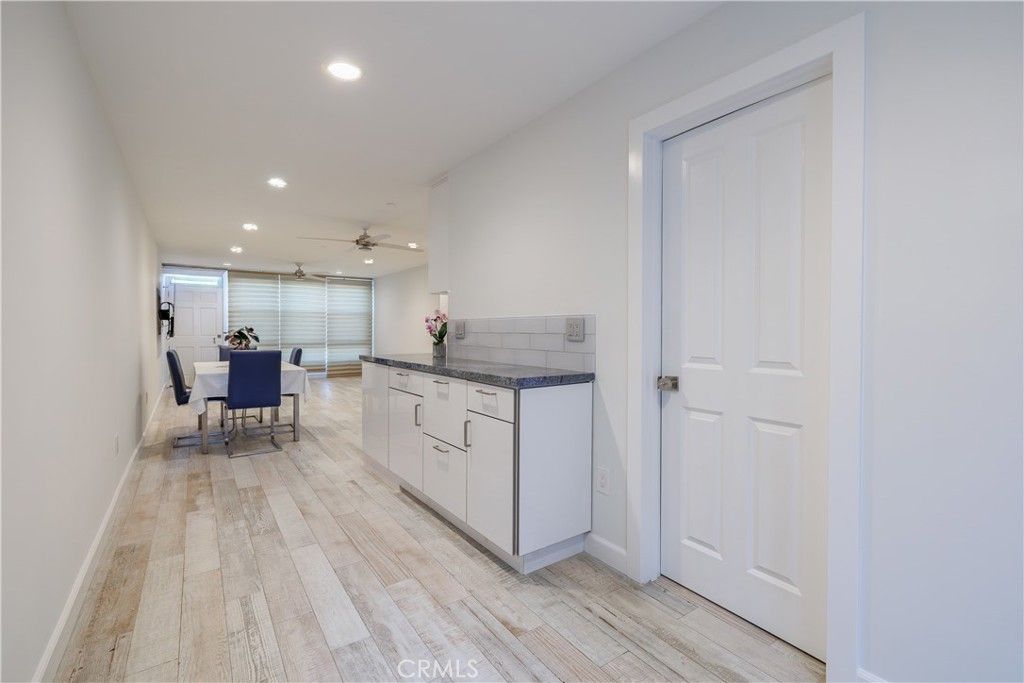 Image 13 of property listing at 417 E Balboa Boulevard, Newport Beach, CA 92661