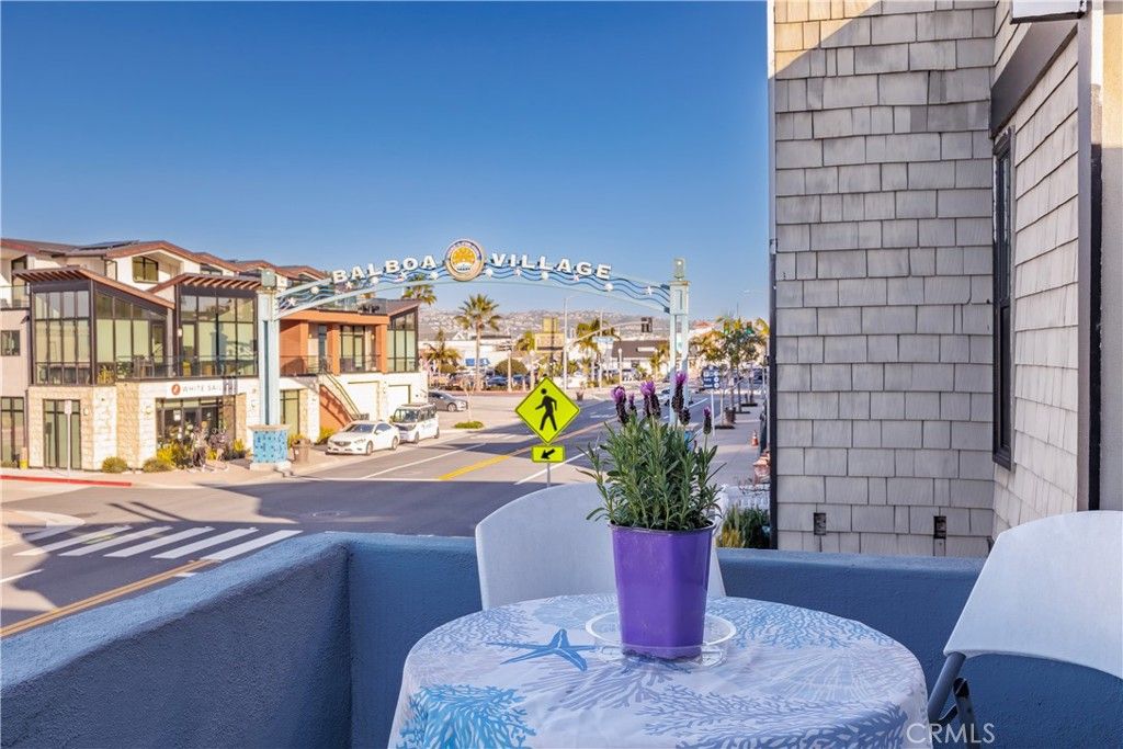 Image 23 of property listing at 417 E Balboa Boulevard, Newport Beach, CA 92661