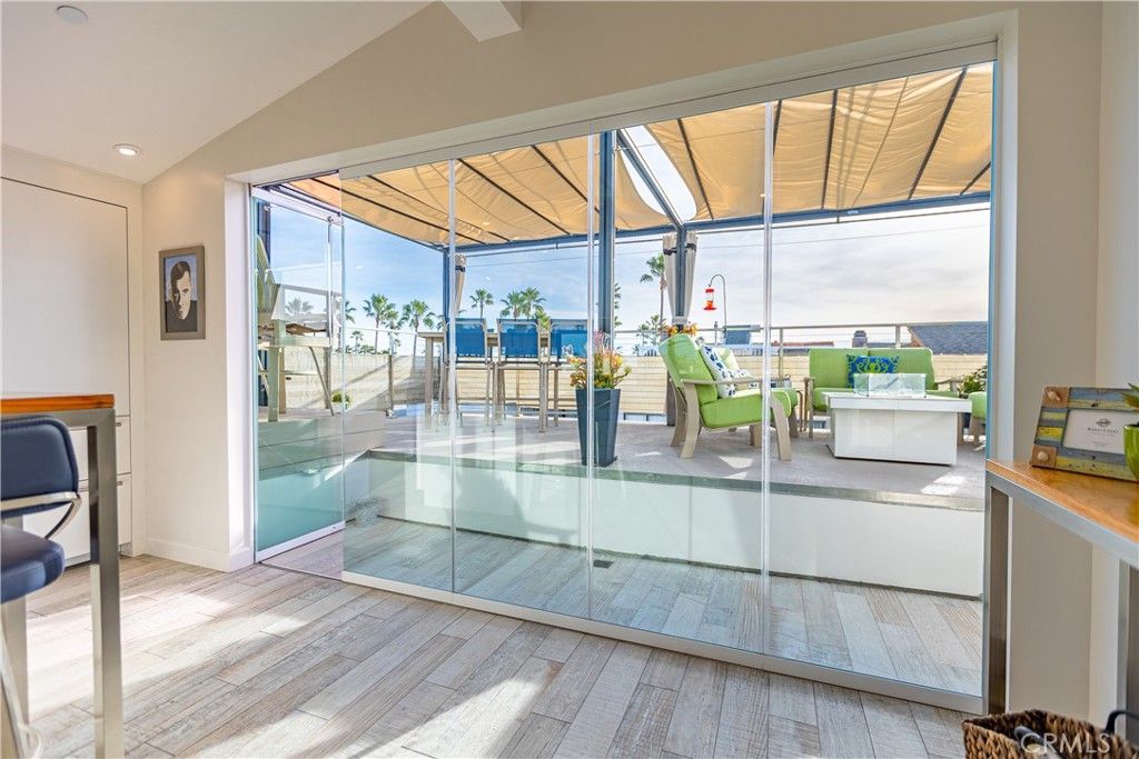 Image 42 of property listing at 417 E Balboa Boulevard, Newport Beach, CA 92661