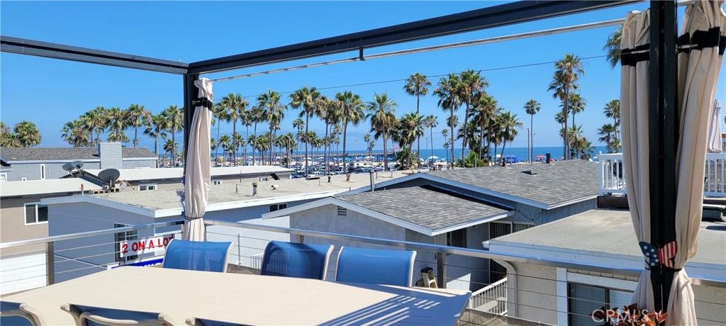 Image 43 of property listing at 417 E Balboa Boulevard, Newport Beach, CA 92661