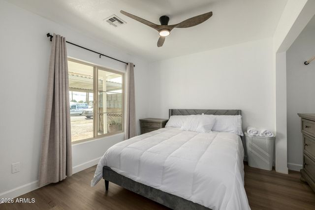 2142 W COOLIDGE Street, Phoenix, AZ 85015