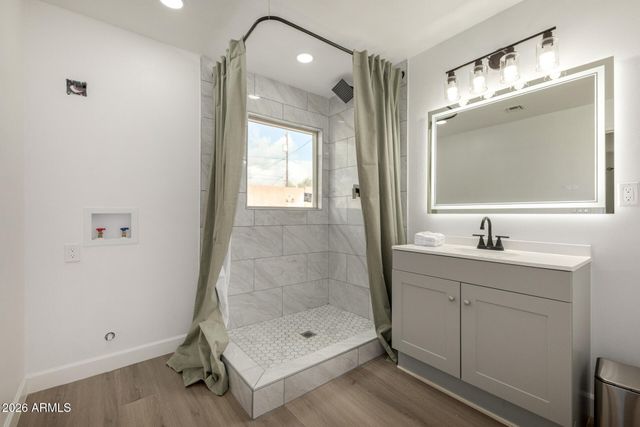 2142 W COOLIDGE Street, Phoenix, AZ 85015