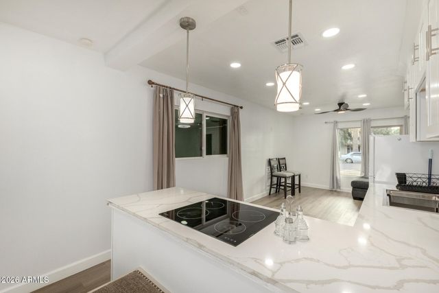 2142 W COOLIDGE Street, Phoenix, AZ 85015