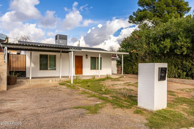 2142 W COOLIDGE Street, Phoenix, AZ 85015