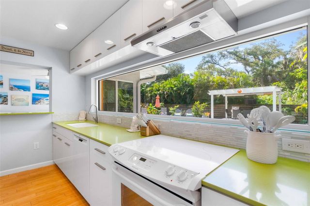 680 41ST STREET, Sarasota, FL 34234