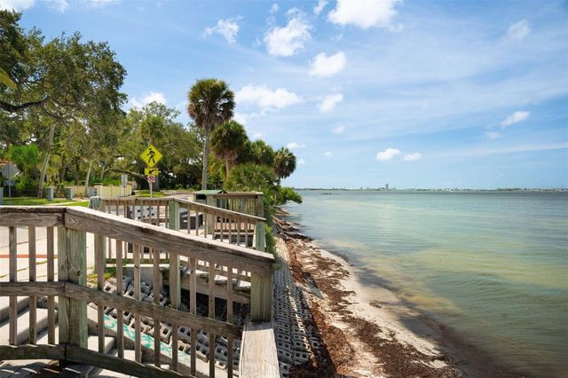 680 41ST STREET, Sarasota, FL 34234