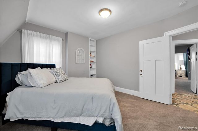 60 Mclean Street, Highland Park, MI 48203