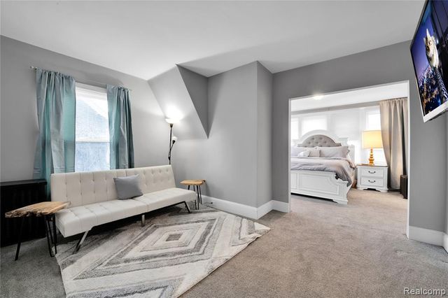 60 Mclean Street, Highland Park, MI 48203