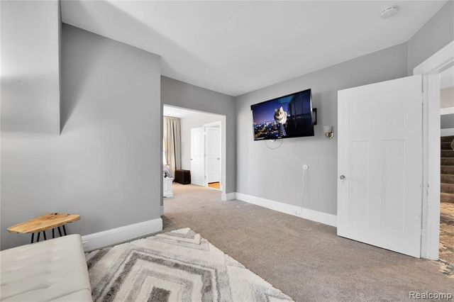 60 Mclean Street, Highland Park, MI 48203