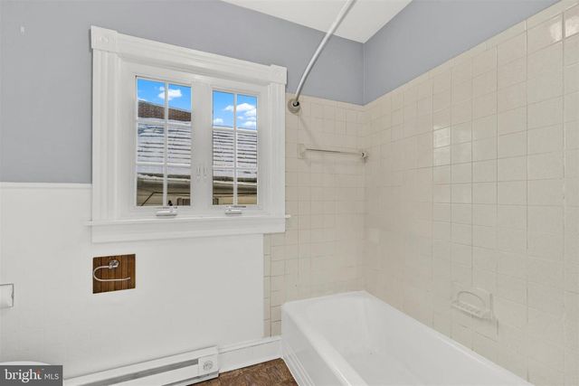 125 W MAIN ST, Westminster, MD 21157