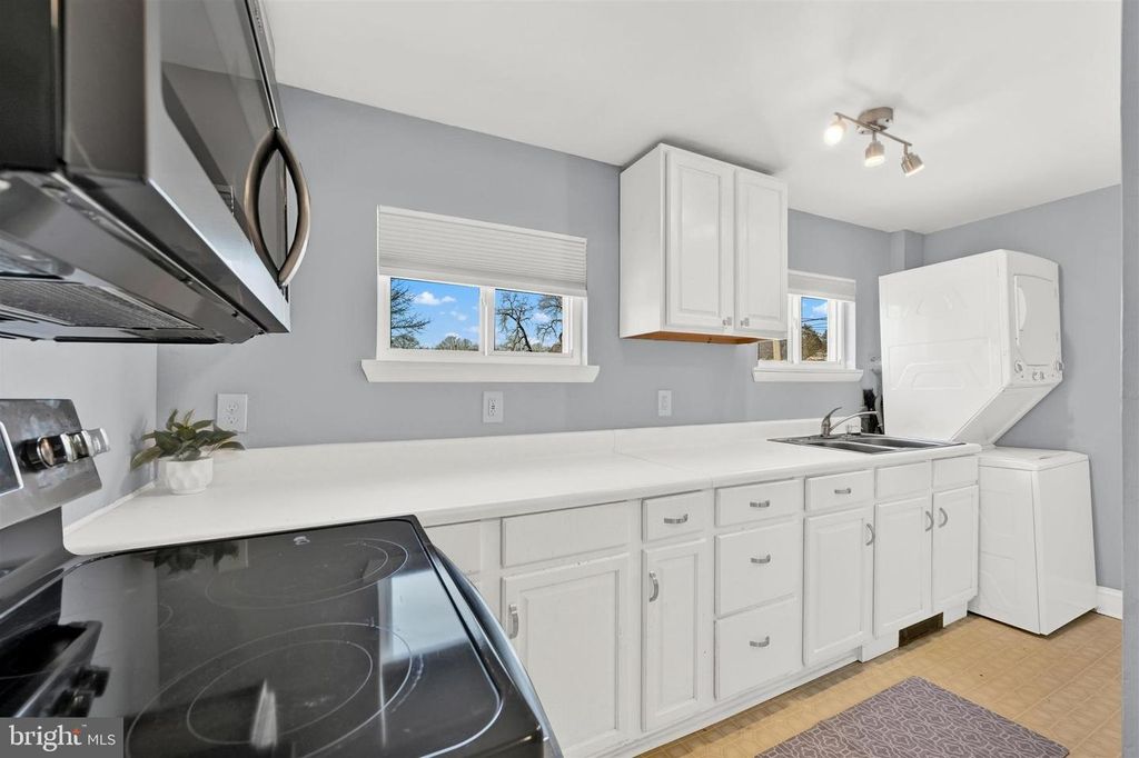 Image 19 of property listing at 125 W MAIN ST, Westminster, MD 21157