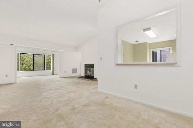 928 WINDBROOKE DR #928, Gaithersburg, MD 20879