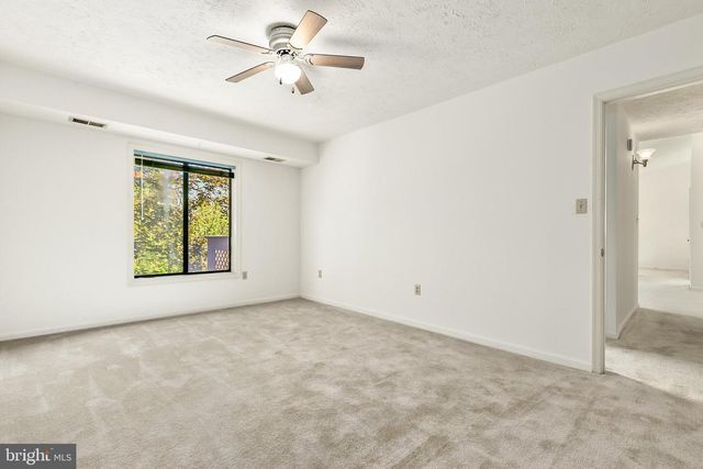 928 WINDBROOKE DR #928, Gaithersburg, MD 20879