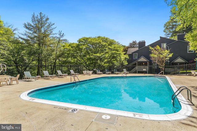 928 WINDBROOKE DR #928, Gaithersburg, MD 20879