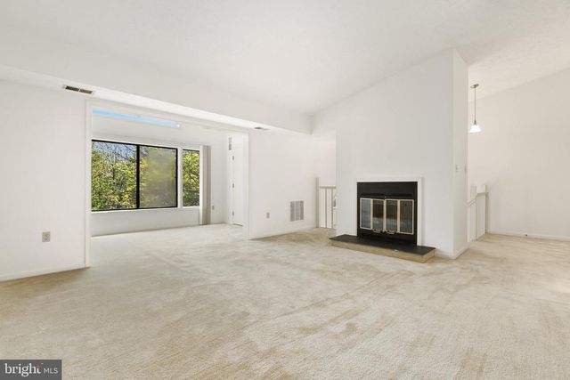 928 WINDBROOKE DR #928, Gaithersburg, MD 20879