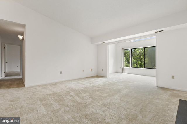 928 WINDBROOKE DR #928, Gaithersburg, MD 20879