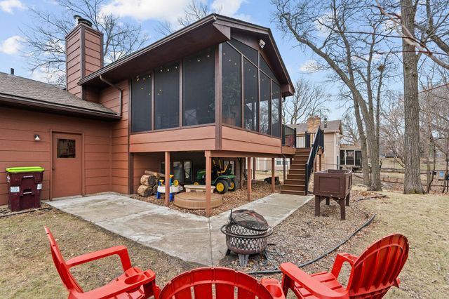 8560 Holland Avenue, Apple Valley, MN 55124