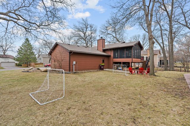 8560 Holland Avenue, Apple Valley, MN 55124