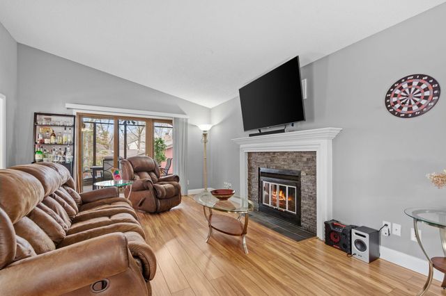 8560 Holland Avenue, Apple Valley, MN 55124