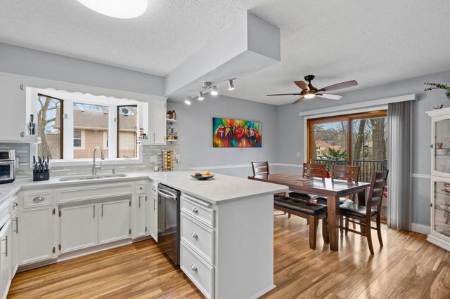 8560 Holland Avenue, Apple Valley, MN 55124