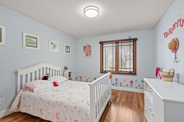 8560 Holland Avenue, Apple Valley, MN 55124